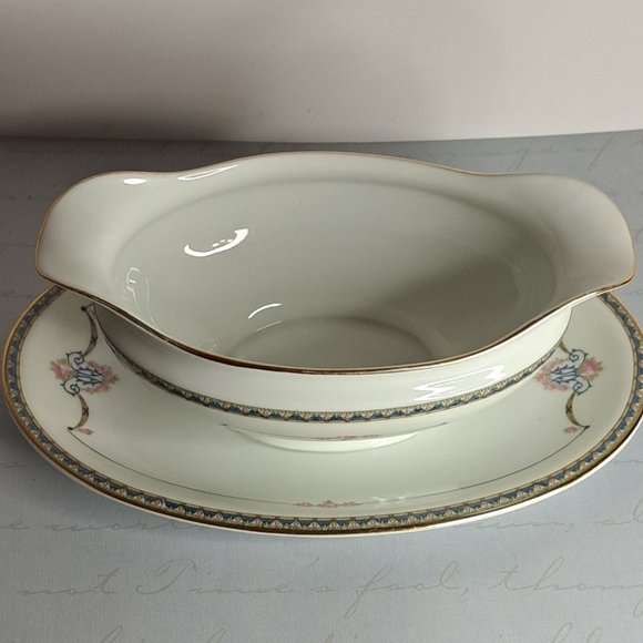 Noritake Laureate Gravy  Boat with Attached Underplate - Picture 2 of 11